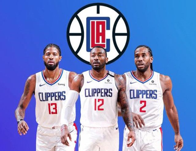 多特故意冲撞文班引热议！美球迷刷屏谴责，第二战还曾劈叉绊倒文班（多特被指故意冲撞文班引热议，美球迷集体声讨，次战更上演劈叉绊倒文班）