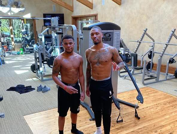 法比奥：这是我的第一个联赛金靴，我会全情投入创造更多奇迹（法比奥：首夺联赛金靴，我将倾尽全力继续缔造奇迹）