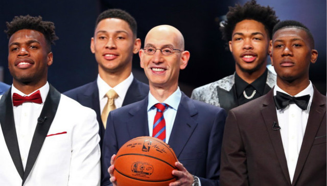 德天空：多特将在今天与二门亚历山大-迈尔续约至2027年（德天空：多特今日将与二号门将亚历山大-迈尔续约至2027年）