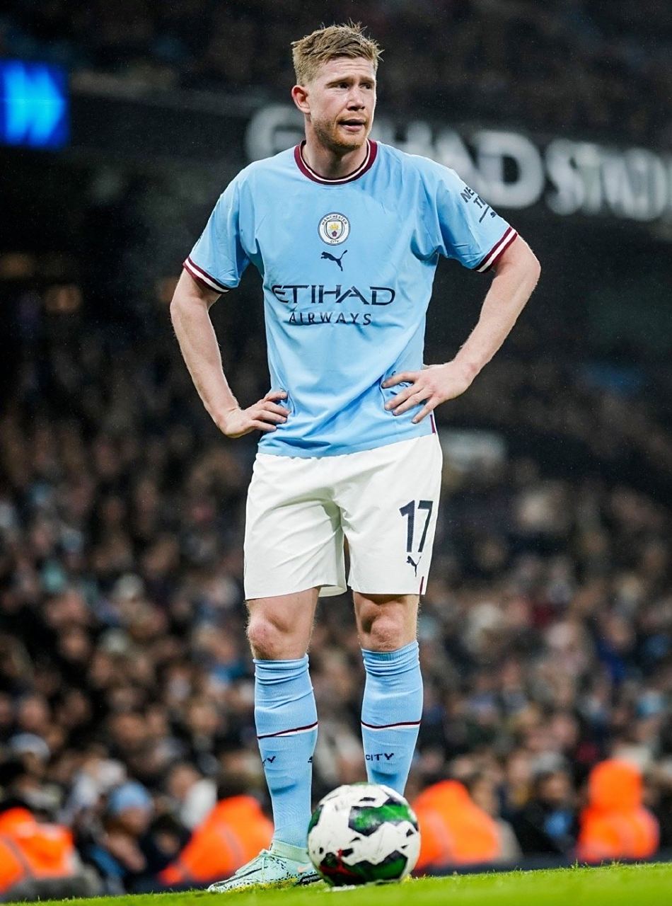 美记：已有超过6支球队向公牛提出交易科比·怀特的申请（美媒：超过六支球队已向公牛递交科比·怀特交易申请）