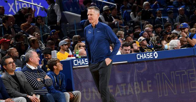 摩根・罗杰斯评最爱五大球星：有C罗无梅西，他是曼联球迷？（摩根·罗杰斯评选最爱五球星：C罗在列梅西落选，他是曼联球迷？）