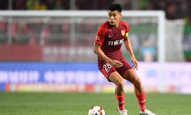 哈里森·巴恩斯成马刺队史最老30+5+5且命中5三分球员（哈里森·巴恩斯成为马刺史上最年长拿下30+5+5且命中5记三分的球员）