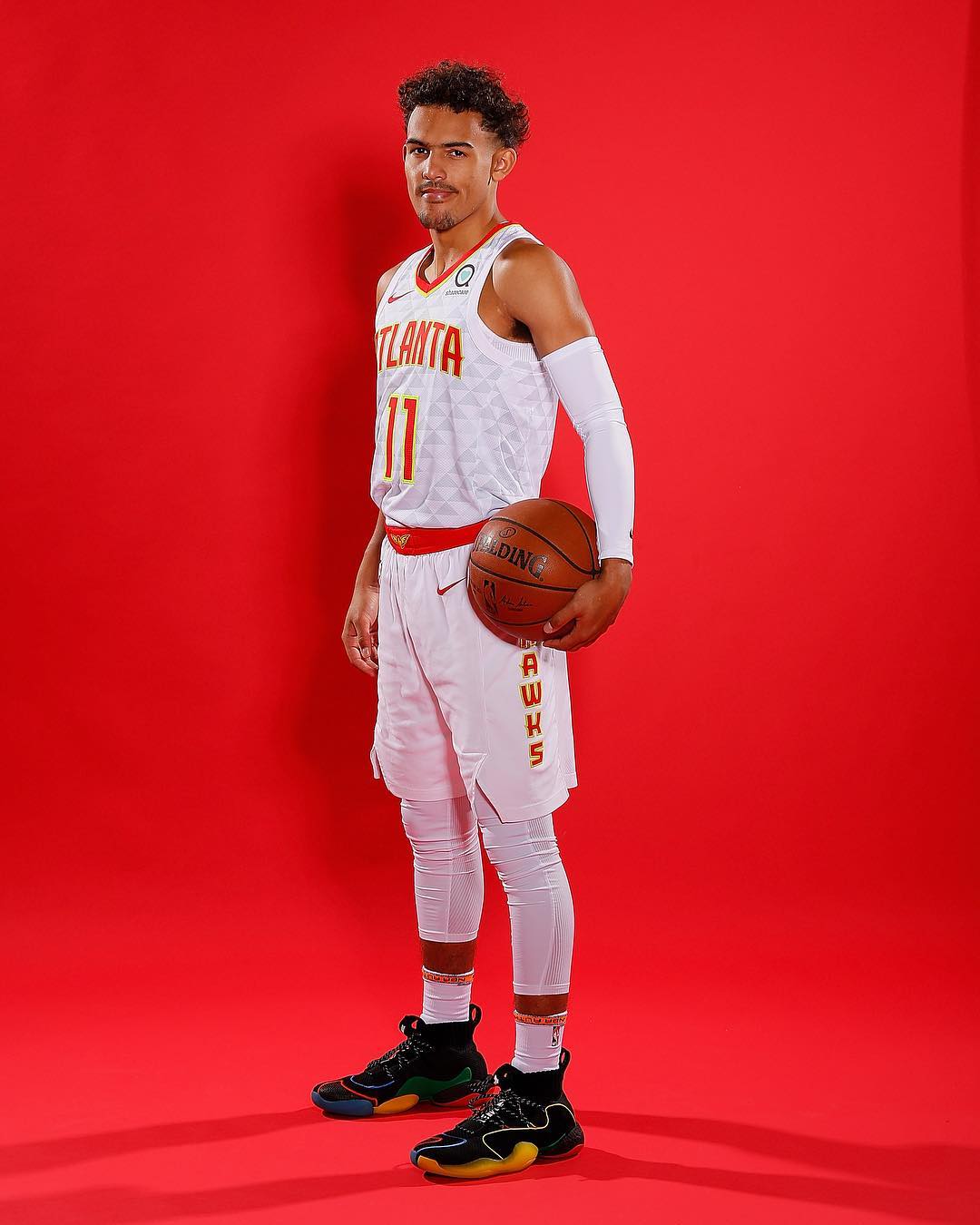 维蒂尼亚是第九位欧冠对英格兰球队戴帽球员，也是葡萄牙首人（维蒂尼亚欧冠对英格兰队戴帽，史上第九人且为葡萄牙首例）