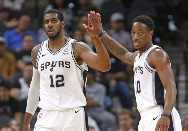 约基奇&申京是NBA历史上首对在同一场比赛中拿下30分三双的中锋（约基奇与申京同场轰下30分三双，成NBA史上首对达成此成就的中锋组合）
