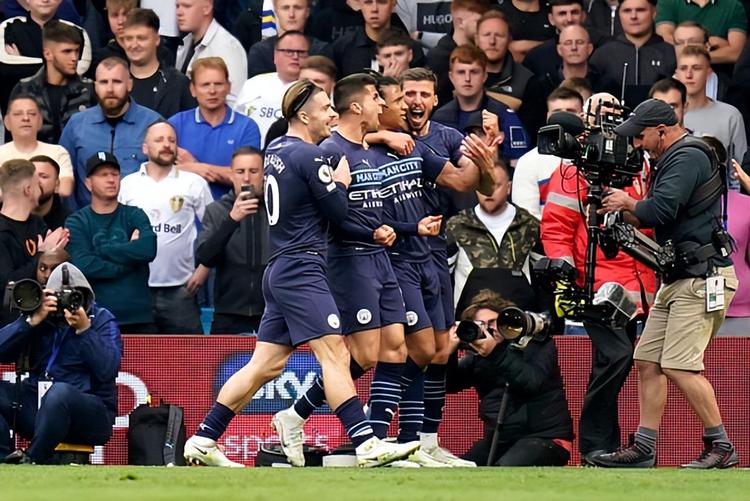 巴萨客战瓜达拉哈拉首发：特尔施特根首发，亚马尔、拉师傅在列（巴萨客战瓜达拉哈拉首发出炉：特尔施特根先发，亚马尔、拉师傅同列）