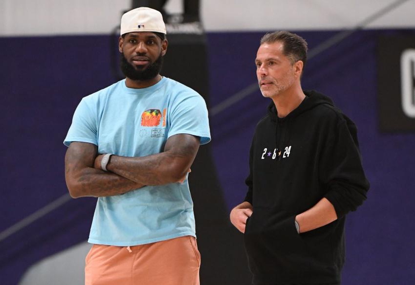 皇马与塞尔塔的裁判已确定：亚历杭德罗·昆特罗上阵执法（皇马vs塞尔塔主裁出炉：亚历杭德罗·昆特罗将执法）