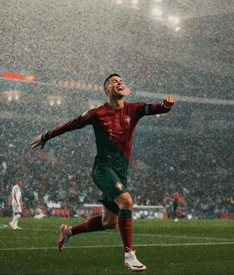 世体：费尔明今天将接受检查确定周末能否上场，预计欧冠复出（世体：费尔明今日接受检查评估周末能否出战，欧冠预计复出）