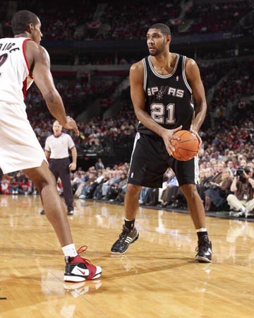 徐正源：看到中超排名低很伤心，我们应拯救中国足球的尊严（徐正源：中超排名落后让我心痛，必须捍卫中国足球的尊严）