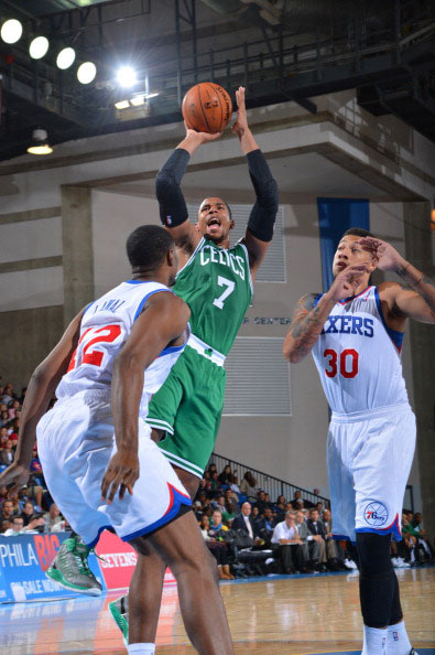 阿隆索曾在瓜帅手下出场79次，师徒二人迎来执教生涯首次交锋（昔日弟子阿隆索曾在瓜帅麾下出战79场，师徒首次以主帅身份对决）